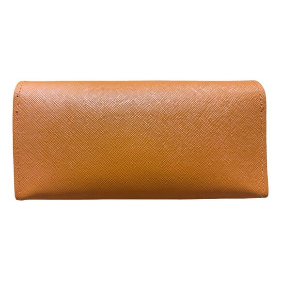 Tory Burch Orange Saffiano Wallet with Brown Gradient Sunglasses Tory Burch Orange Saffiano Leather Foldover Sunglasses Case main image 3
